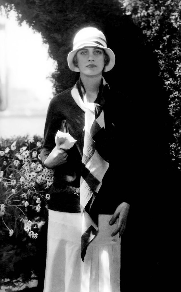 Lee Miller photographer Edward Steichen, Lee Miller in Chanel and Caroline Reboux, Vogue, 1928, © Lee Miller Archives,  www.leemiller.co.uk - extremes, model, photography