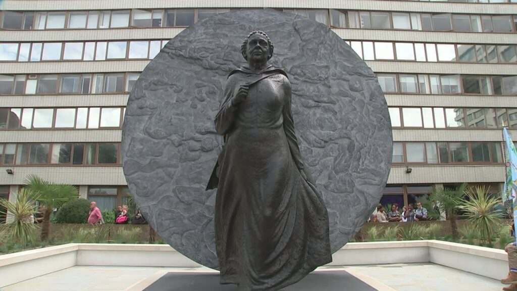 London statues: Martin Jennings, Mary Seacole, 2016, London, UK. Mary Seacole Trust.
