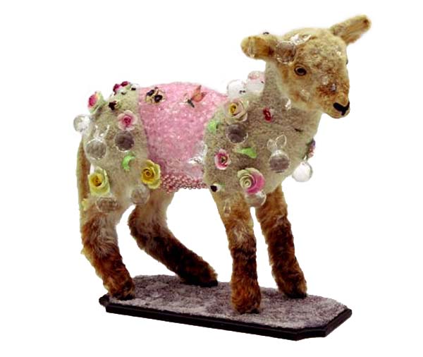 Taxidermy in art: Angela Singer, Chilled Lamb, 2004. Artist’s website.
