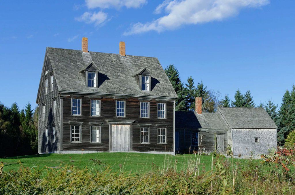 Andrew Wyeth: The Olson farmhouse, Cushing, ME, USA. Photograph by John Greim. 
